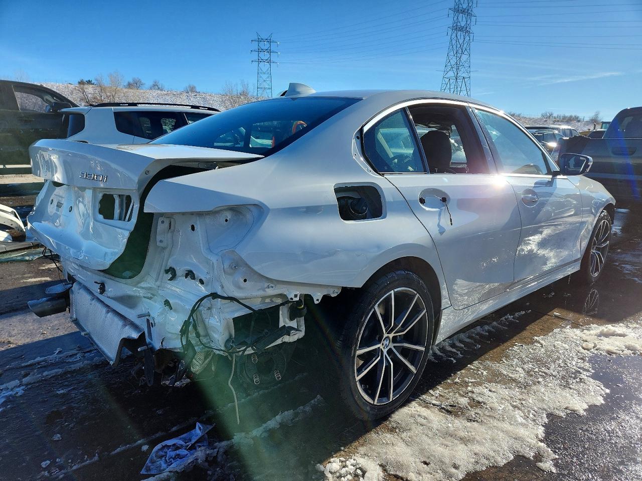 2020 BMW 330XI photo 3