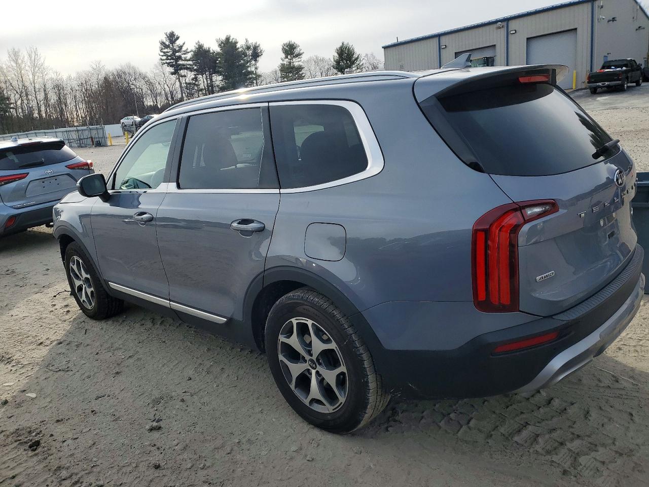 2021 KIA TELLURIDE EX photo 2