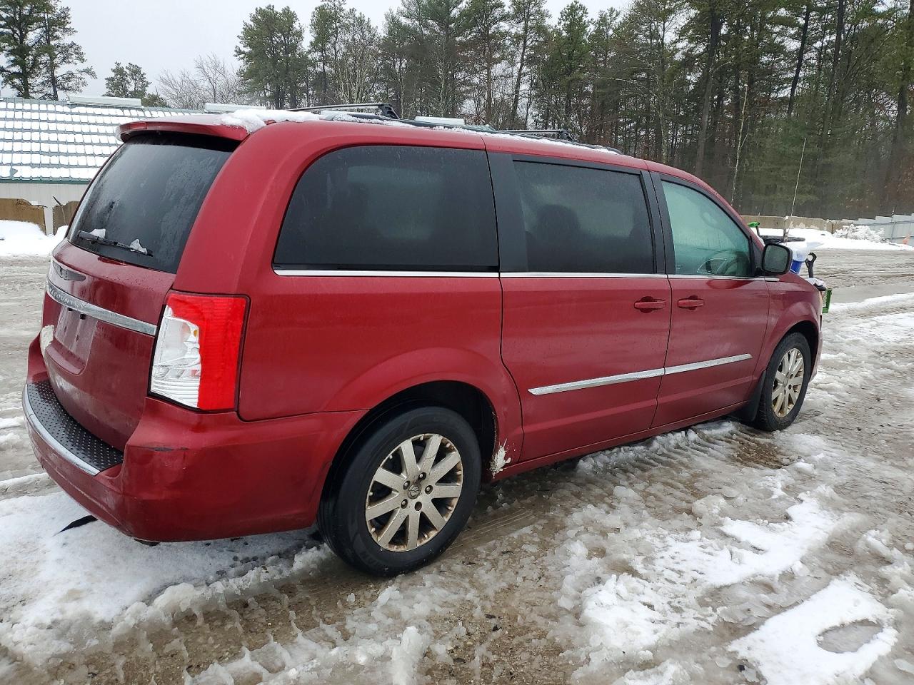 2013 CHRYSLER TOWN & COUNTRY TOURING photo 3