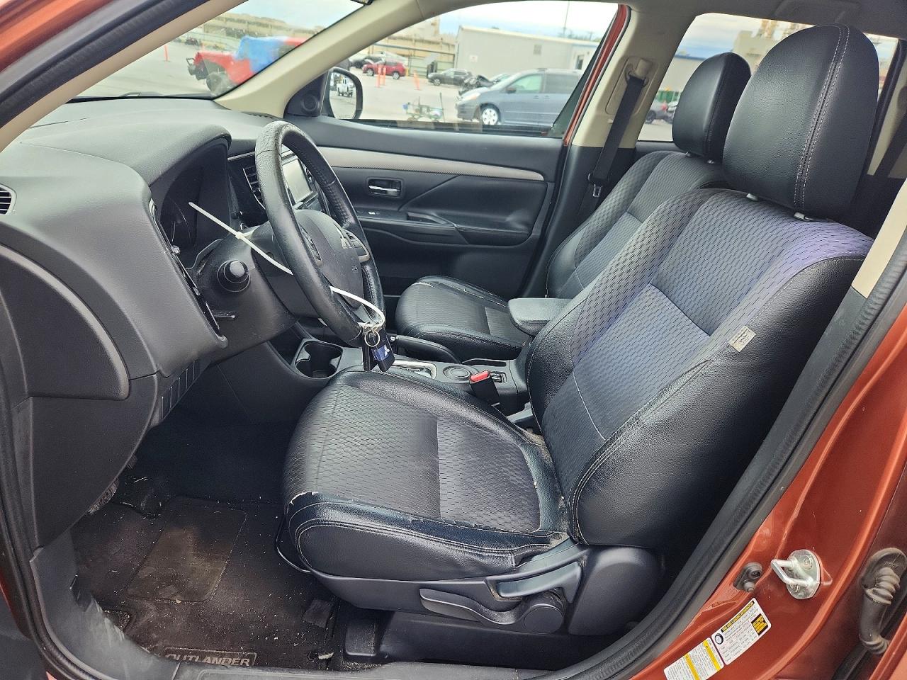 2015 MITSUBISHI OUTLANDER SE photo 7