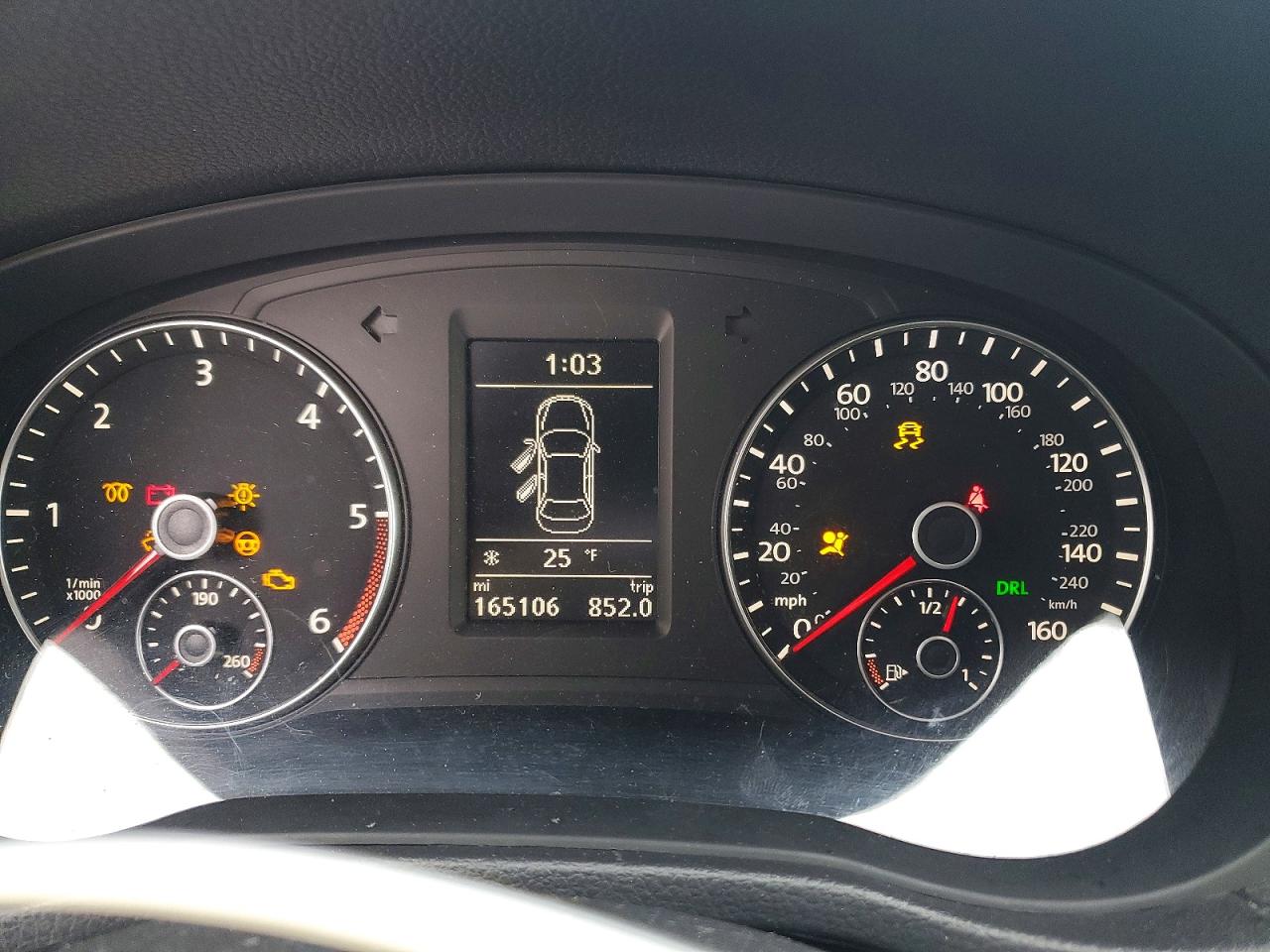 2015 VOLKSWAGEN PASSAT SE photo 9