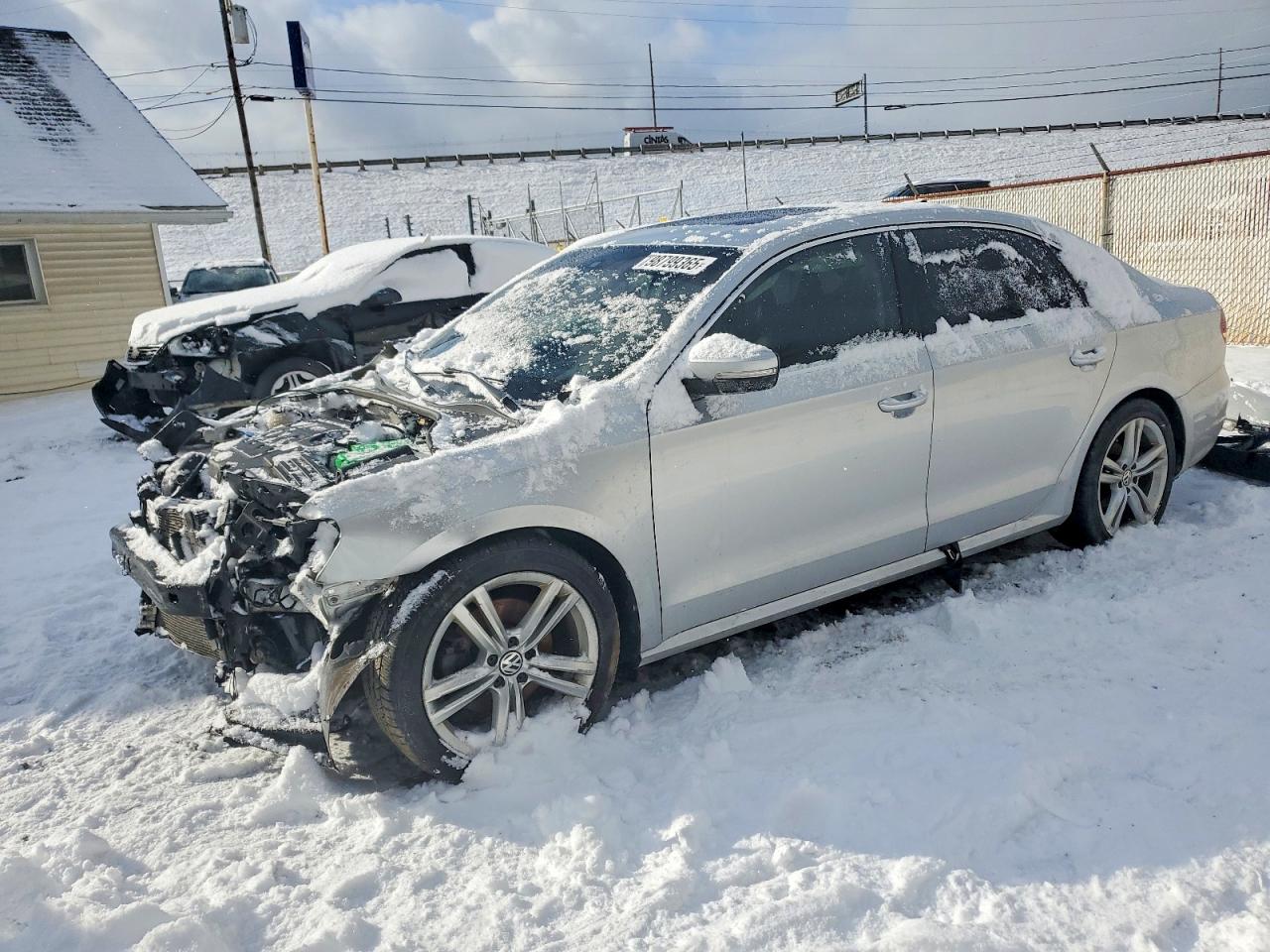 2015 VOLKSWAGEN PASSAT