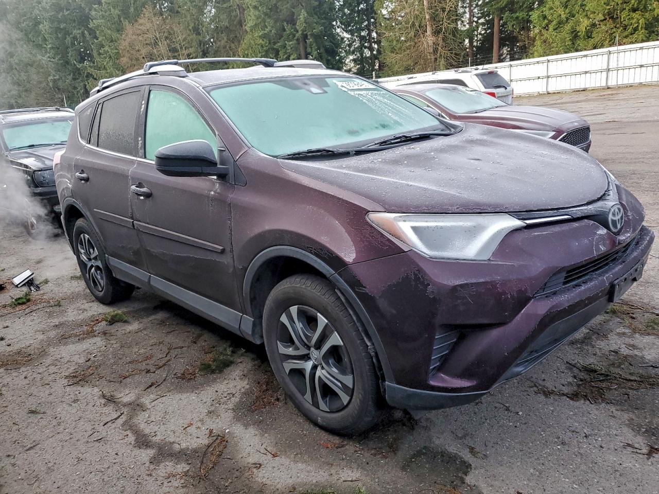 2018 TOYOTA RAV4 LE photo 4
