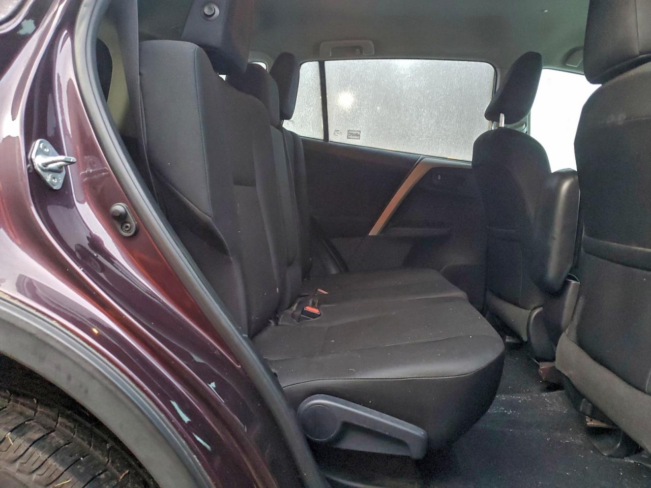 2018 TOYOTA RAV4 LE photo 11