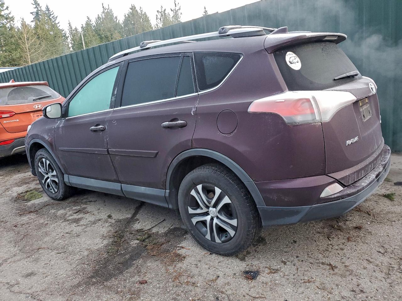 2018 TOYOTA RAV4 LE photo 2