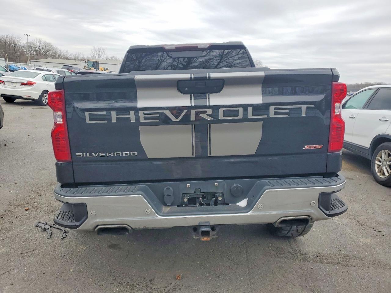 2019 CHEVROLET SILVERADO K1500 LT photo 6