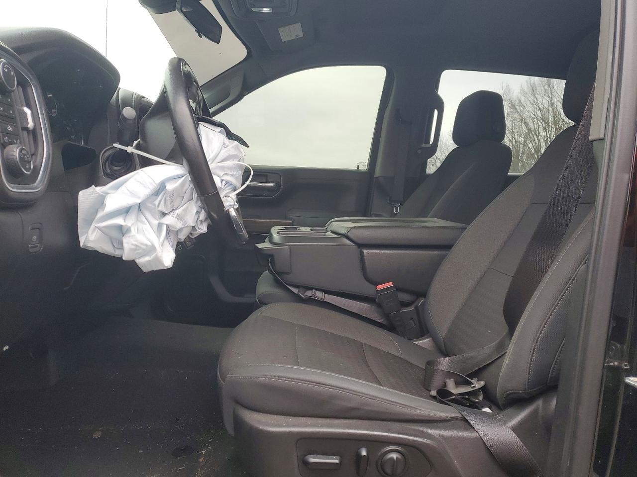 2019 CHEVROLET SILVERADO K1500 LT photo 7