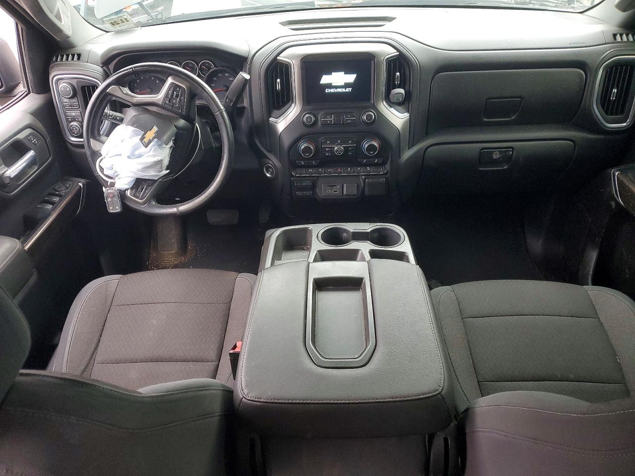 2019 CHEVROLET SILVERADO K1500 LT photo 8