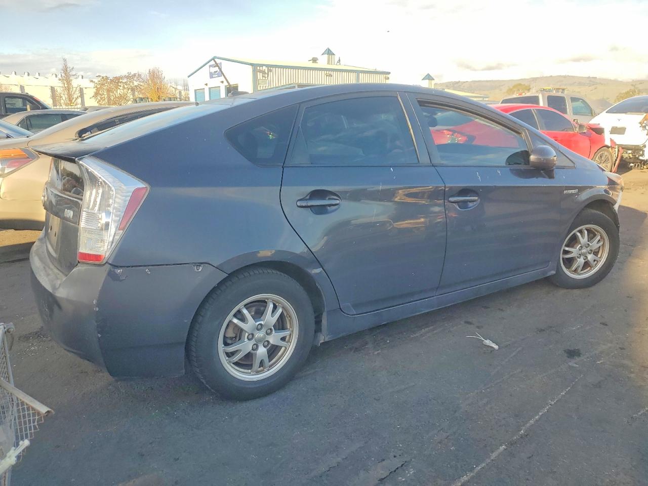 2010 TOYOTA PRIUS photo 3