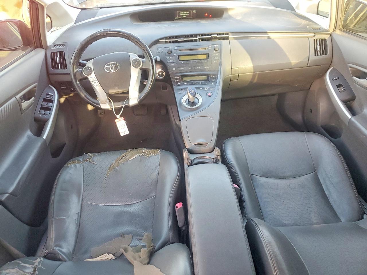 2010 TOYOTA PRIUS photo 8