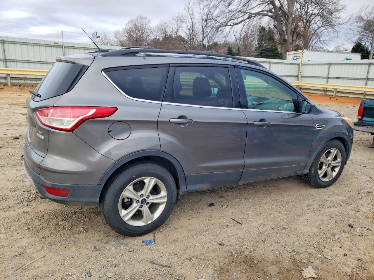 2014 FORD ESCAPE SE photo 5