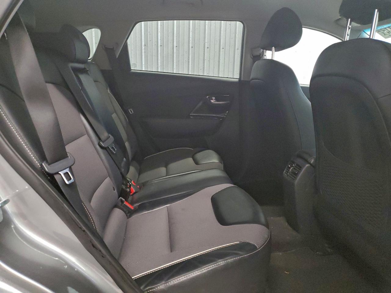 2022 KIA NIRO S photo 11