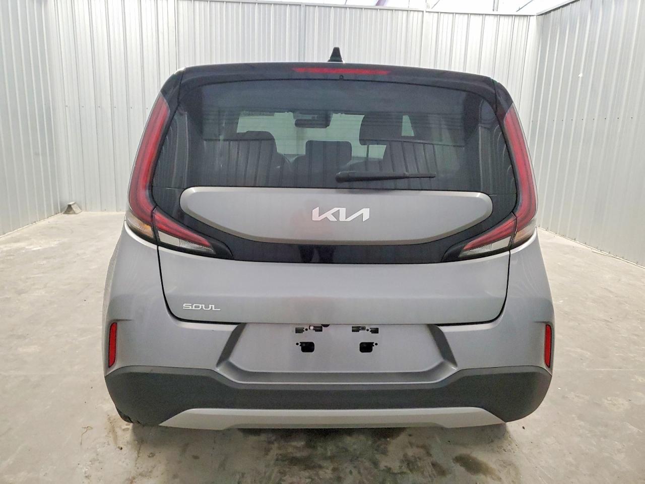 2025 KIA SOUL LX photo 6