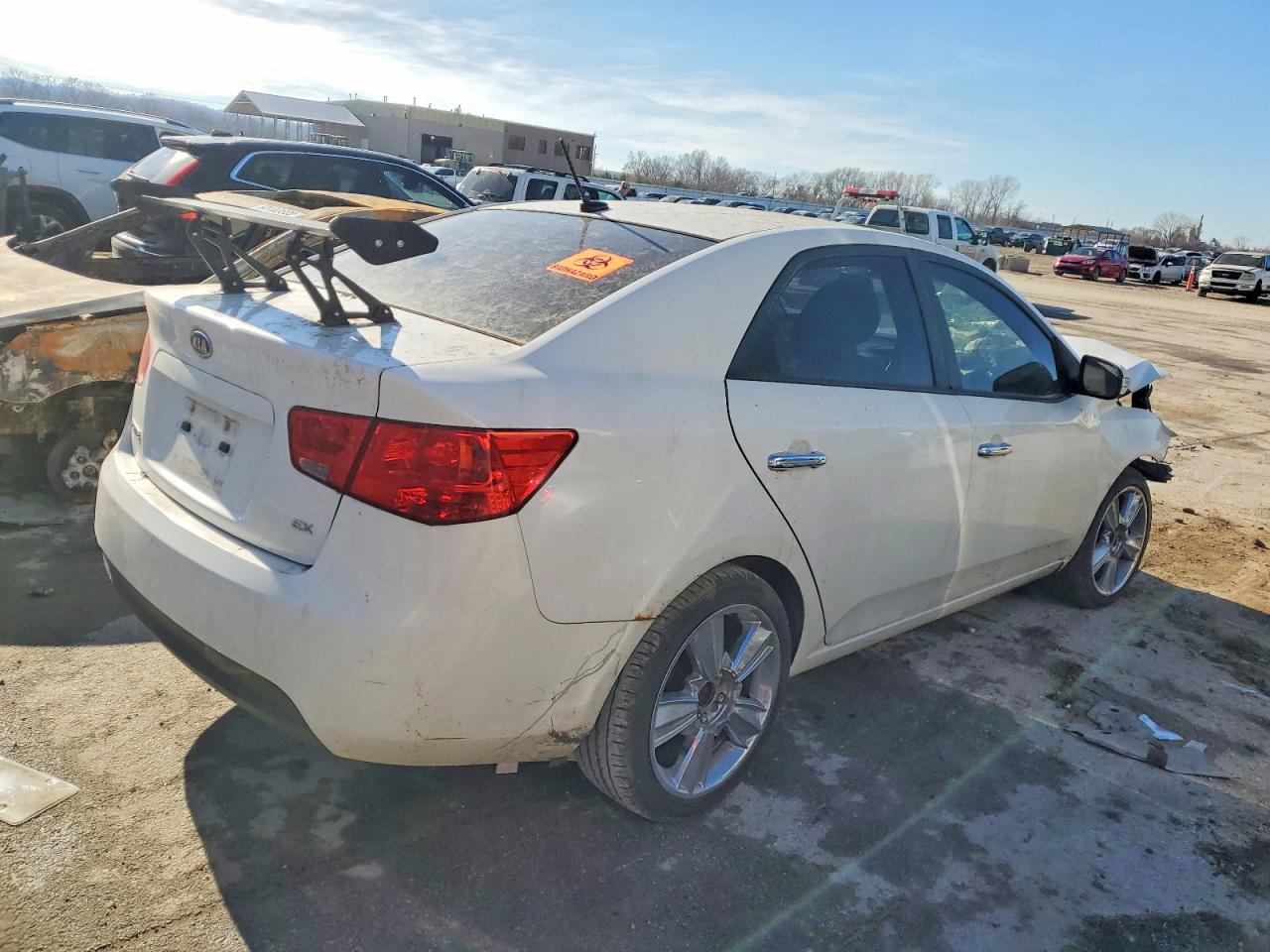 2010 KIA FORTE EX photo 3