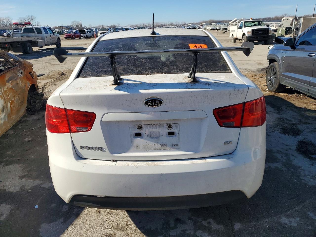 2010 KIA FORTE EX photo 6
