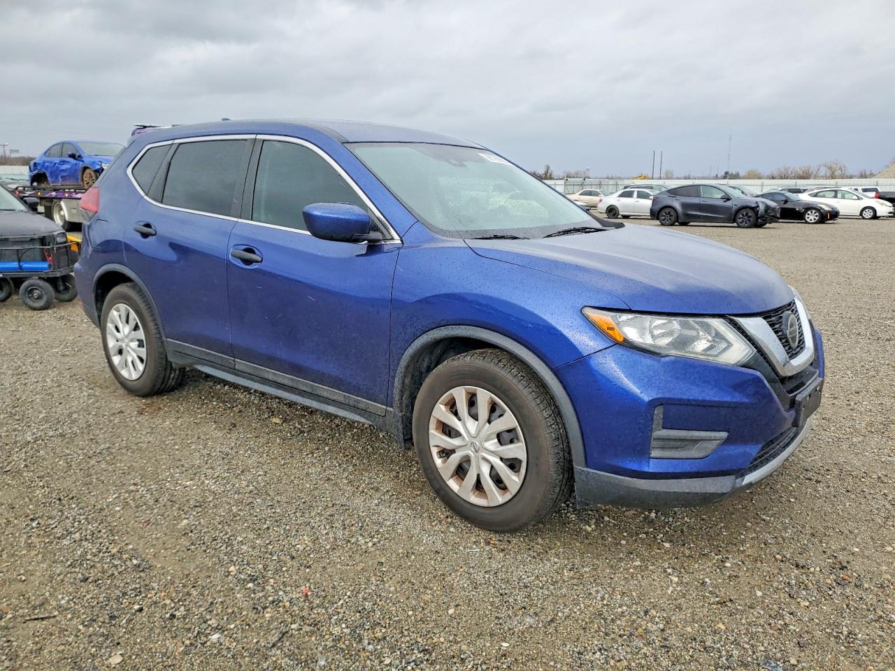 2019 NISSAN ROGUE S photo 4