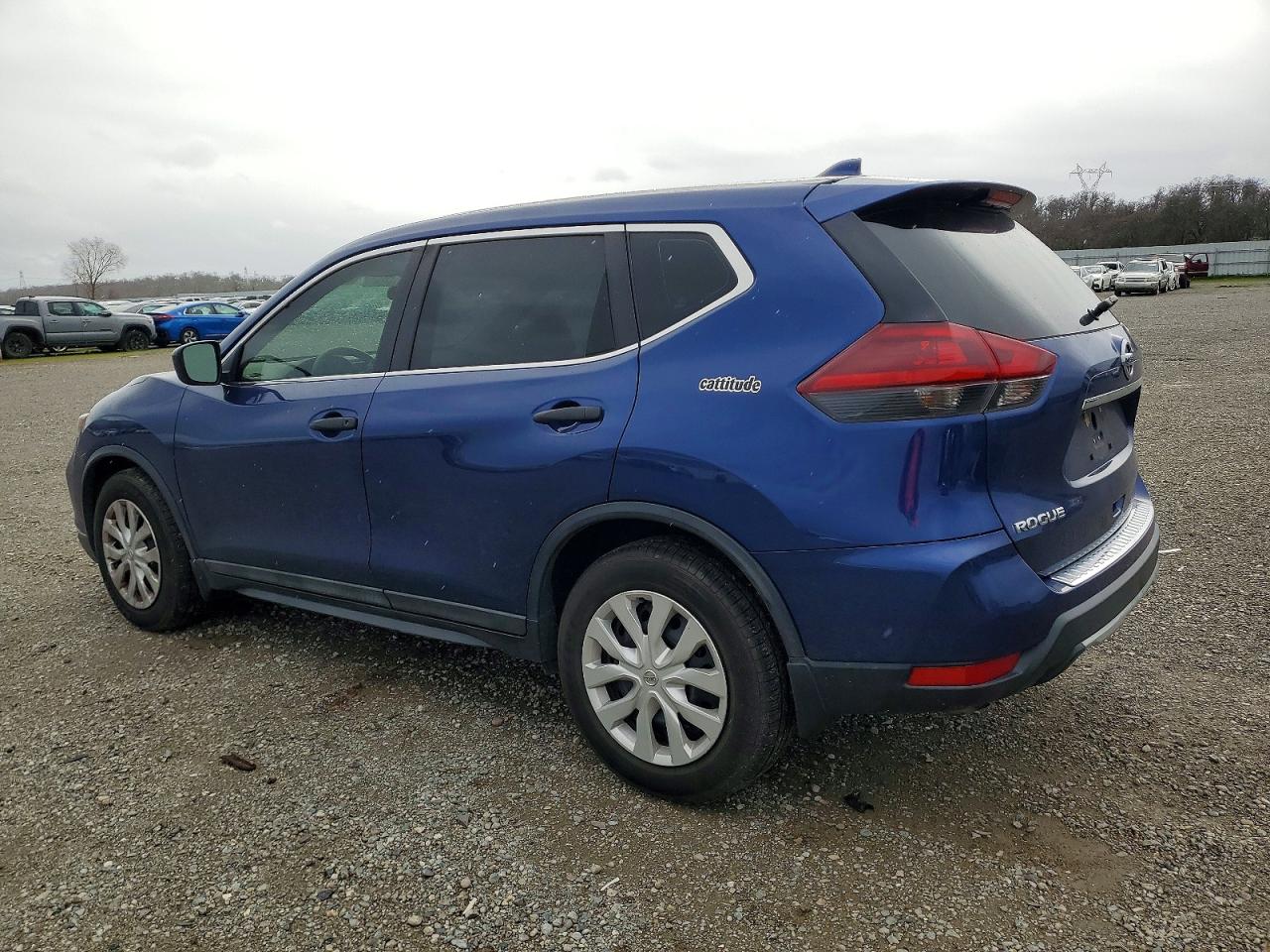 2019 NISSAN ROGUE S photo 2