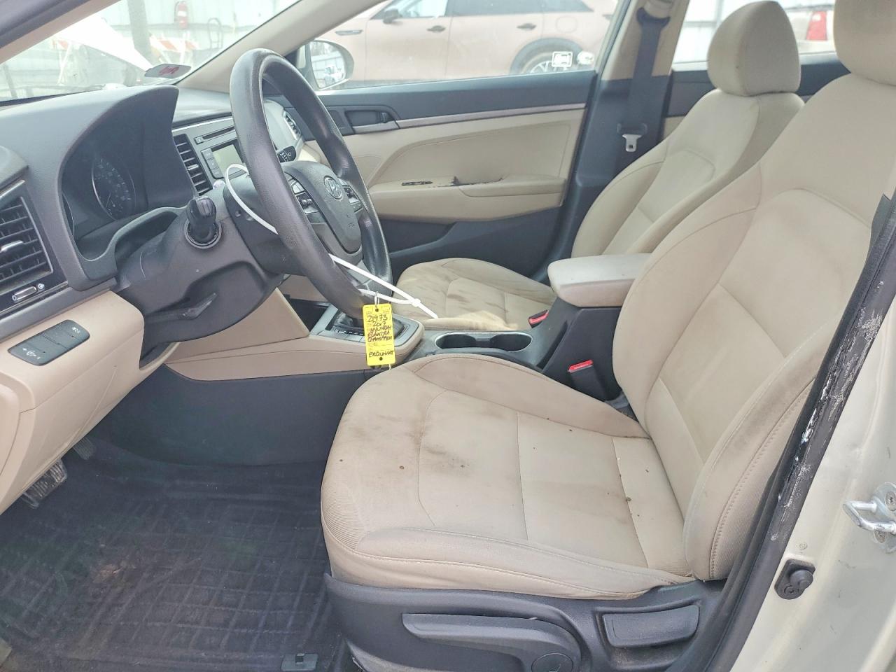 2017 HYUNDAI ELANTRA SE photo 7