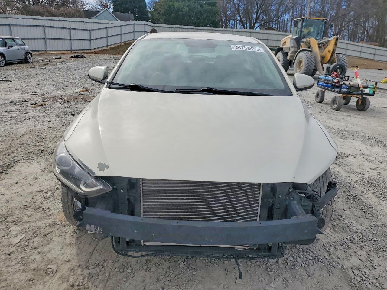 2017 HYUNDAI ELANTRA SE photo 5