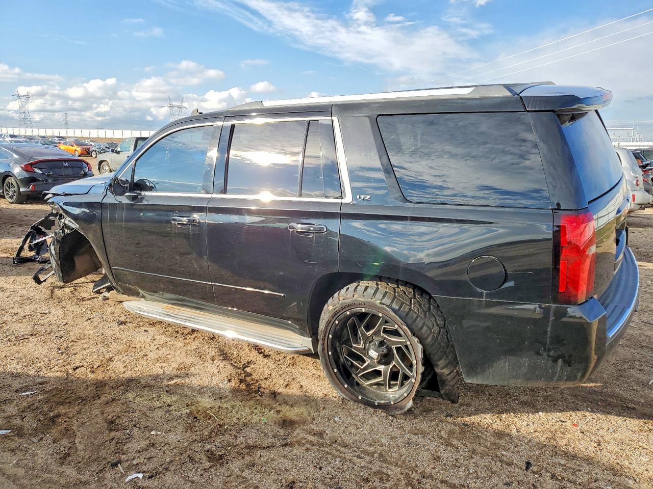 2015 CHEVROLET TAHOE C1500 LTZ photo 2