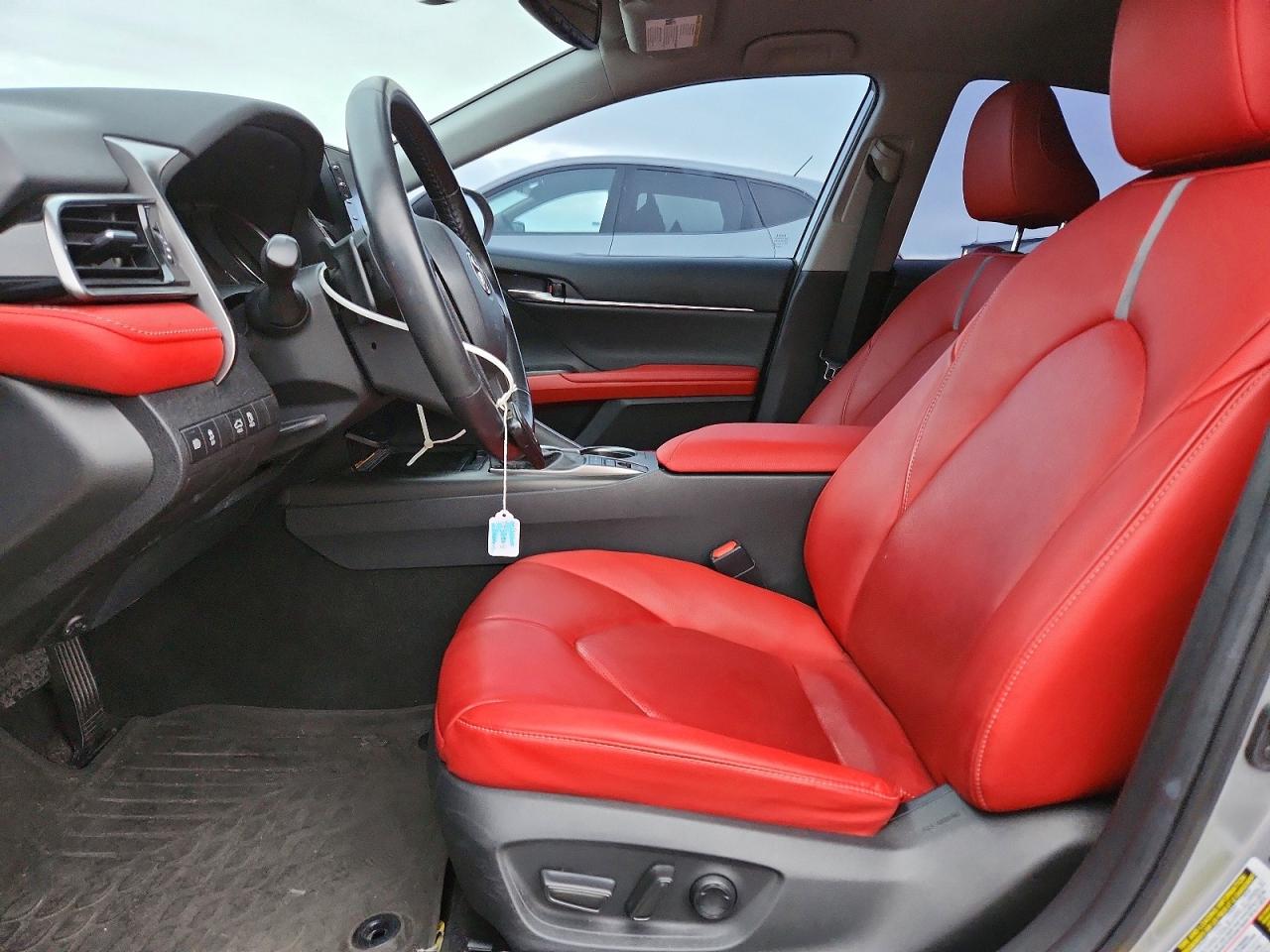 2021 TOYOTA CAMRY XSE photo 7