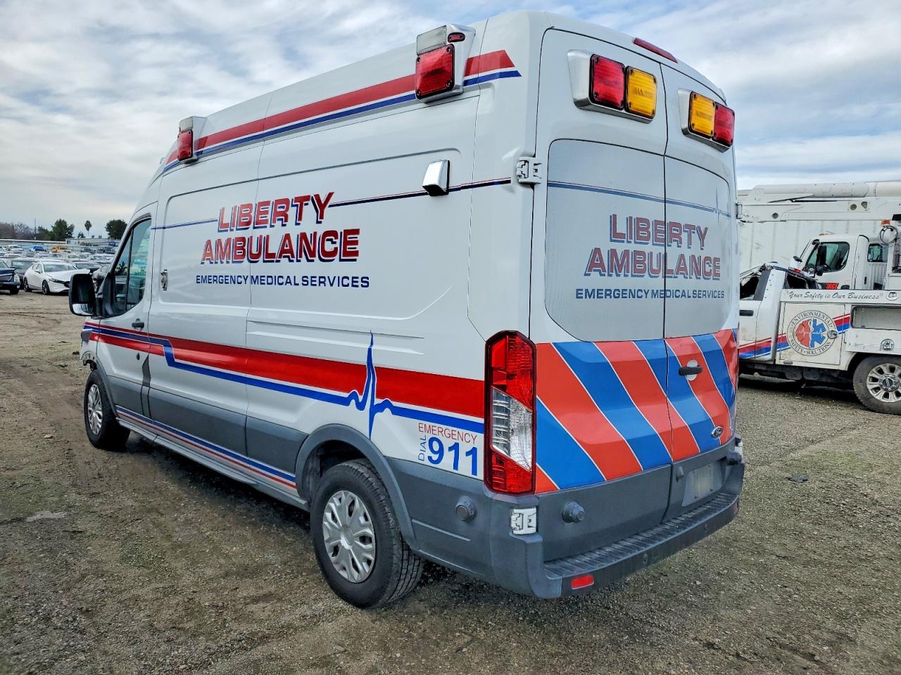 2017 FORD TRANSIT AMBULANCE photo 2