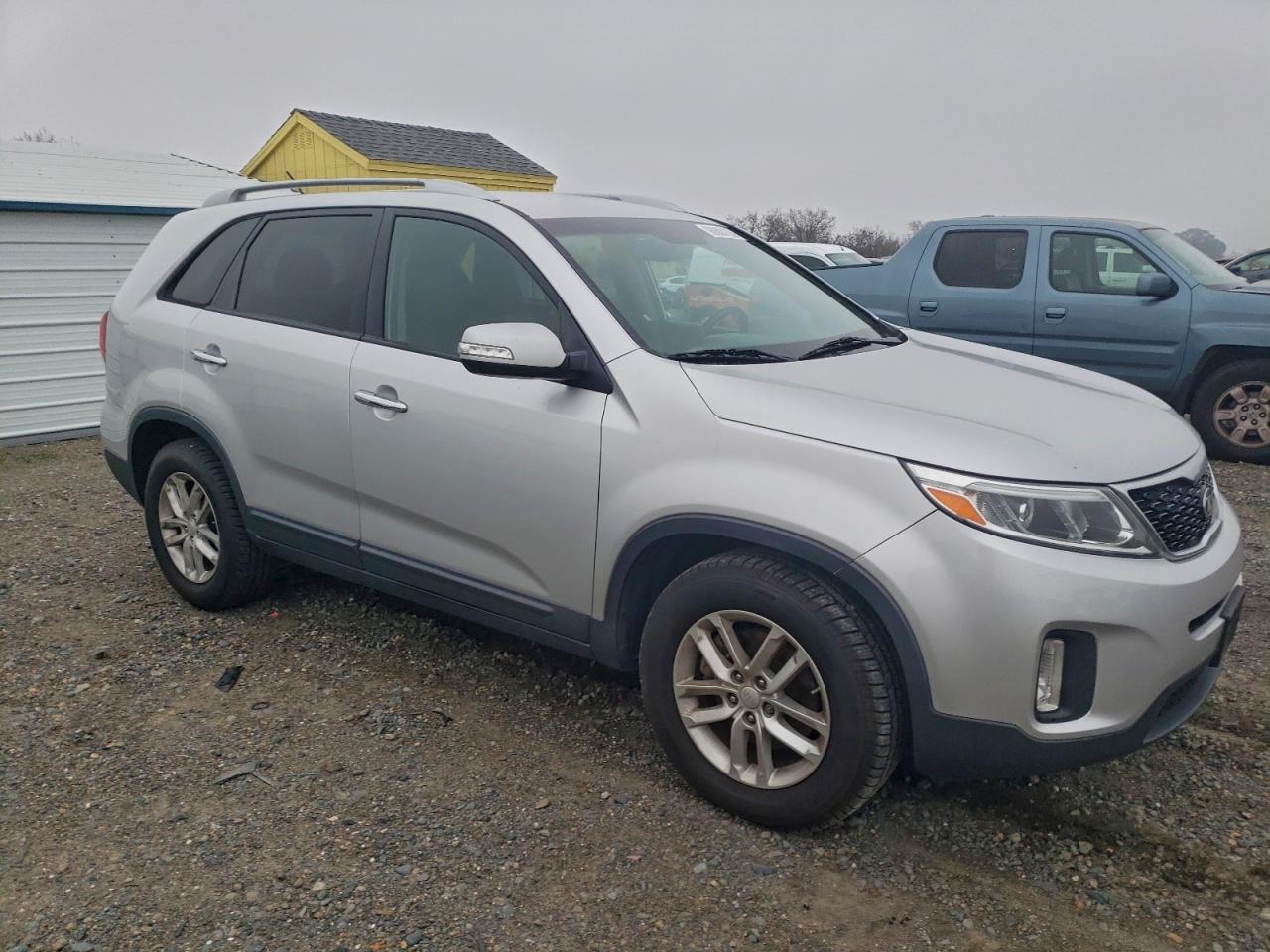 2014 KIA SORENTO LX photo 4