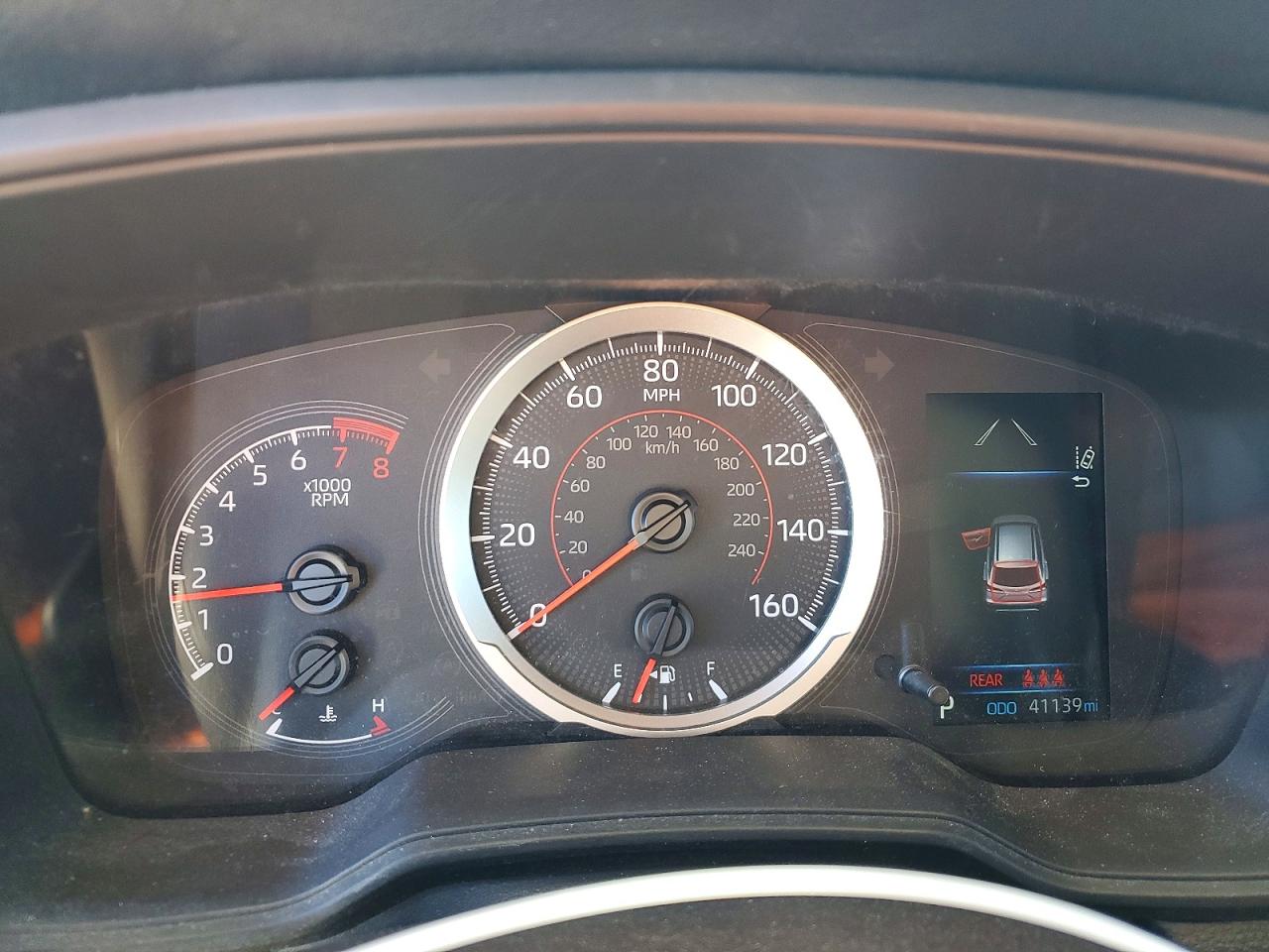 2022 TOYOTA COROLLA CROSS LE photo 9