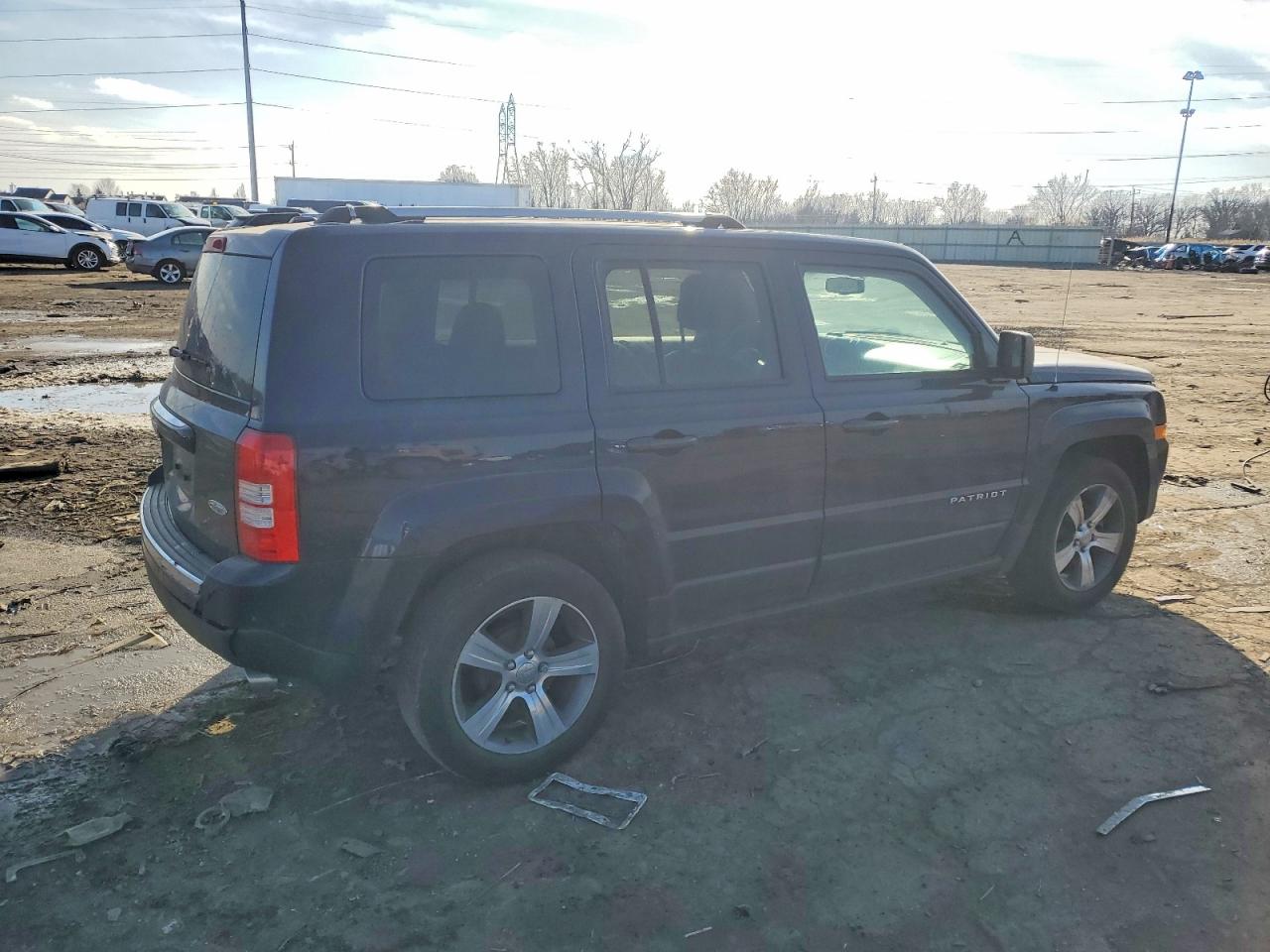 2017 JEEP PATRIOT LATITUDE photo 3
