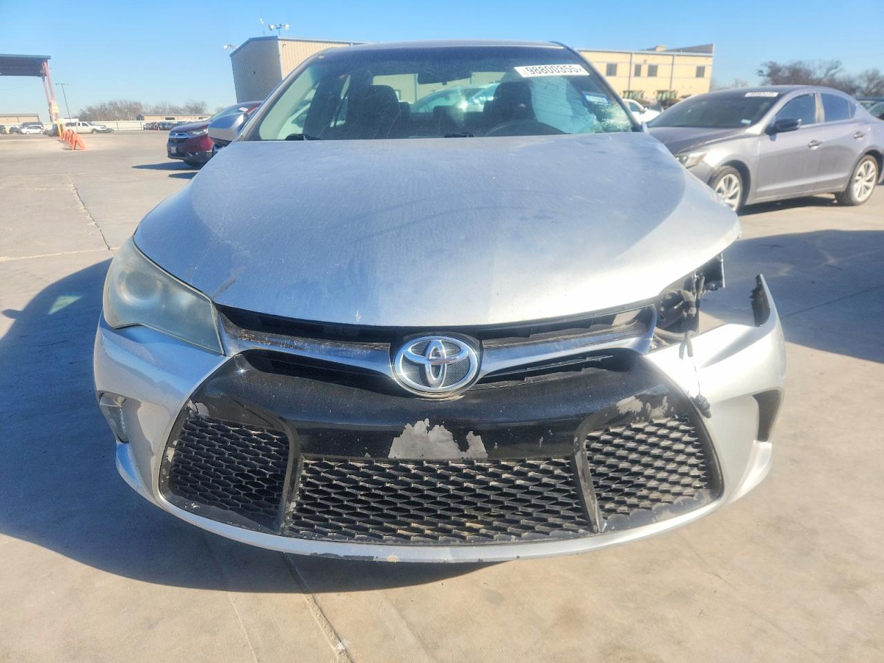 2015 TOYOTA CAMRY LE photo 5