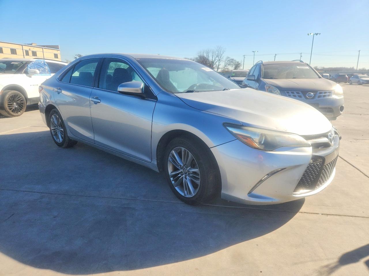 2015 TOYOTA CAMRY LE photo 4