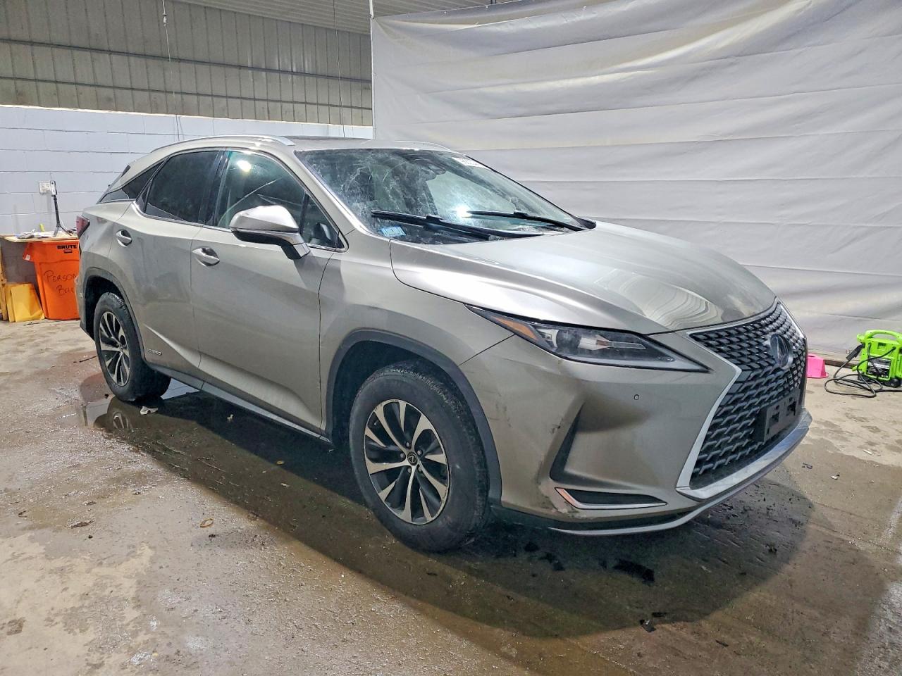2021 LEXUS RX 450H photo 4