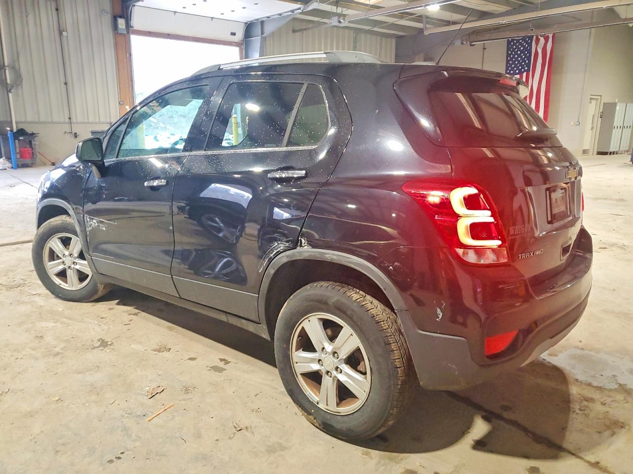 2019 CHEVROLET TRAX 1LT photo 2