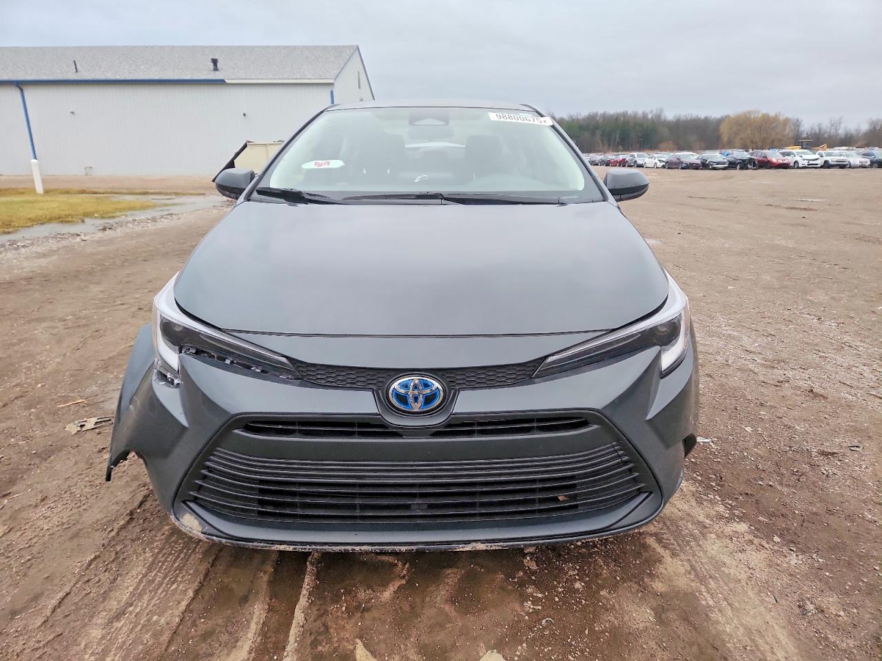 2025 TOYOTA COROLLA LE photo 5