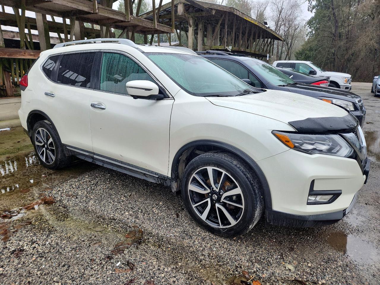 2017 NISSAN ROGUE SL photo 4