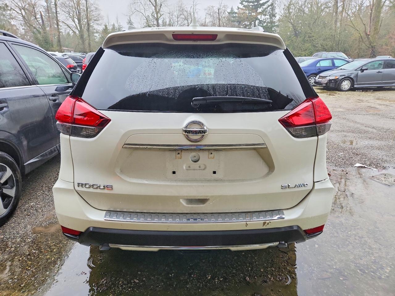 2017 NISSAN ROGUE SL photo 6