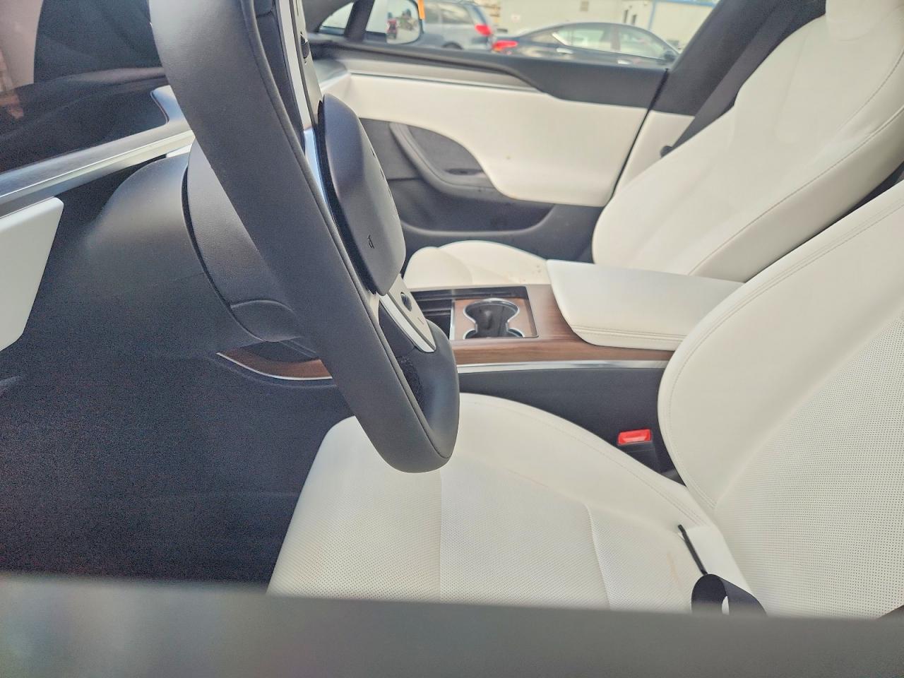 2022 TESLA MODEL S photo 9
