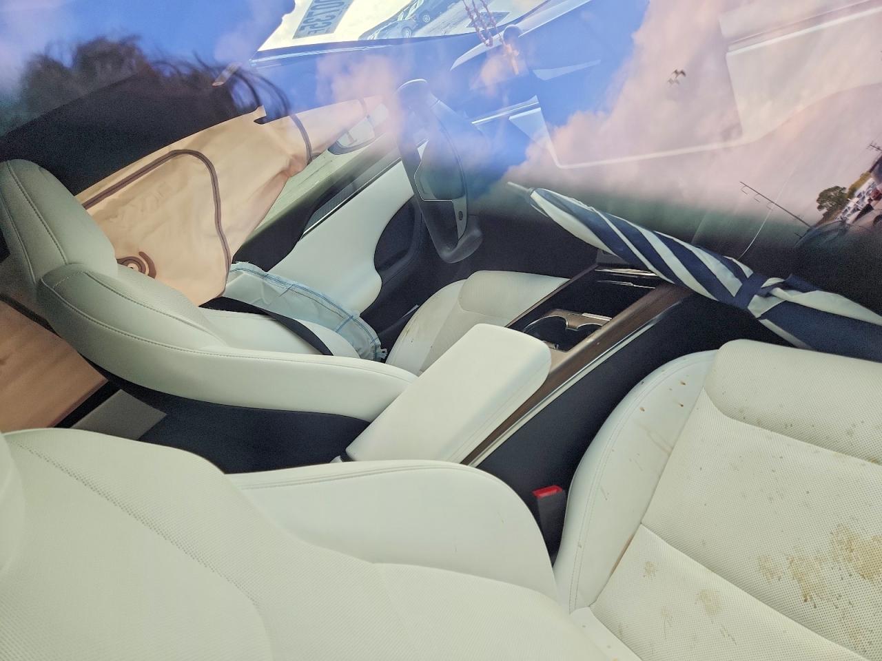 2022 TESLA MODEL S photo 8