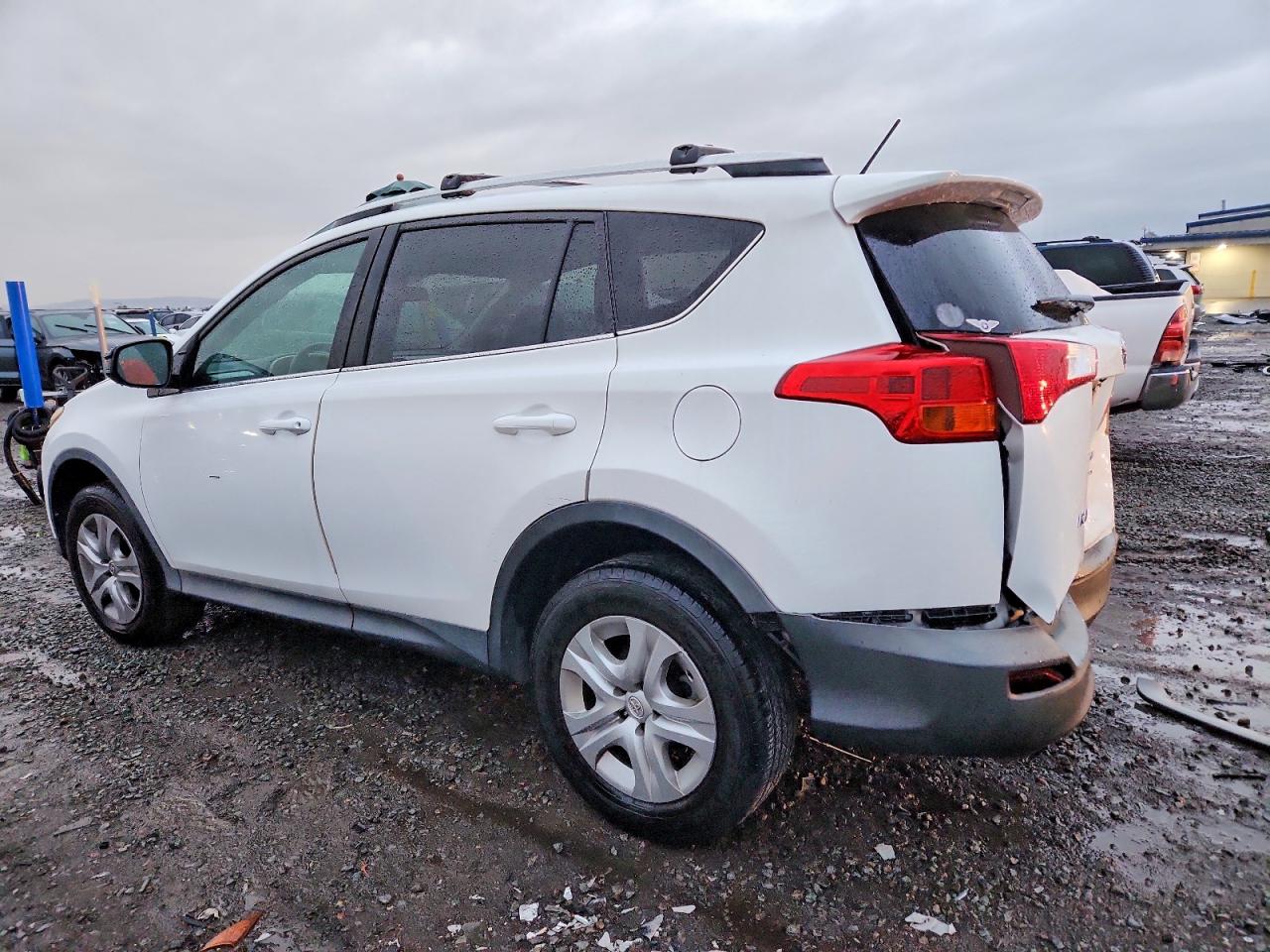2015 TOYOTA RAV4 LE photo 2