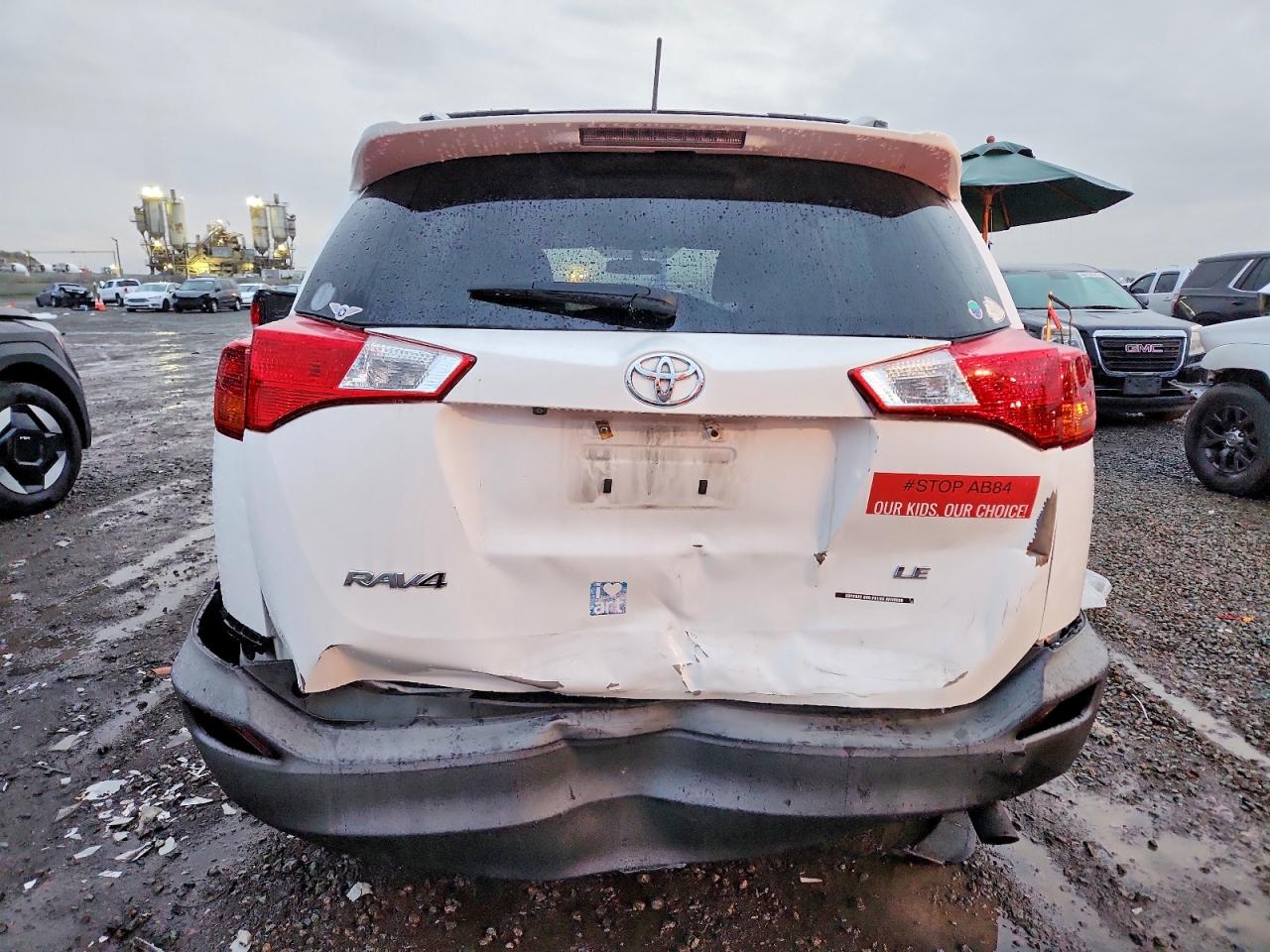 2015 TOYOTA RAV4 LE photo 6