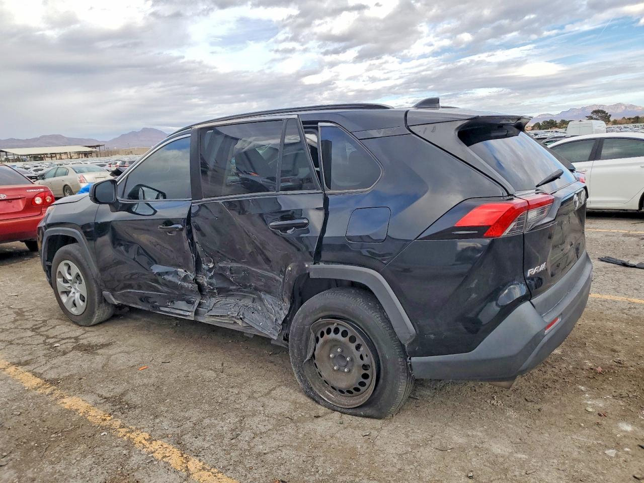 2019 TOYOTA RAV4 LE photo 2