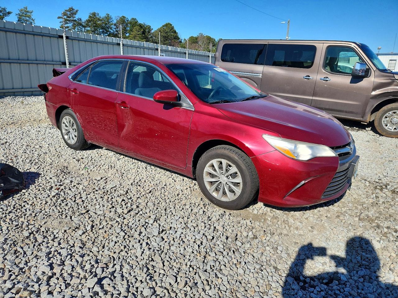 2017 TOYOTA CAMRY LE photo 4