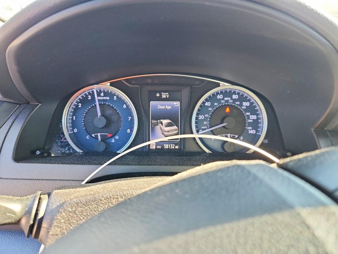 2017 TOYOTA CAMRY LE photo 9