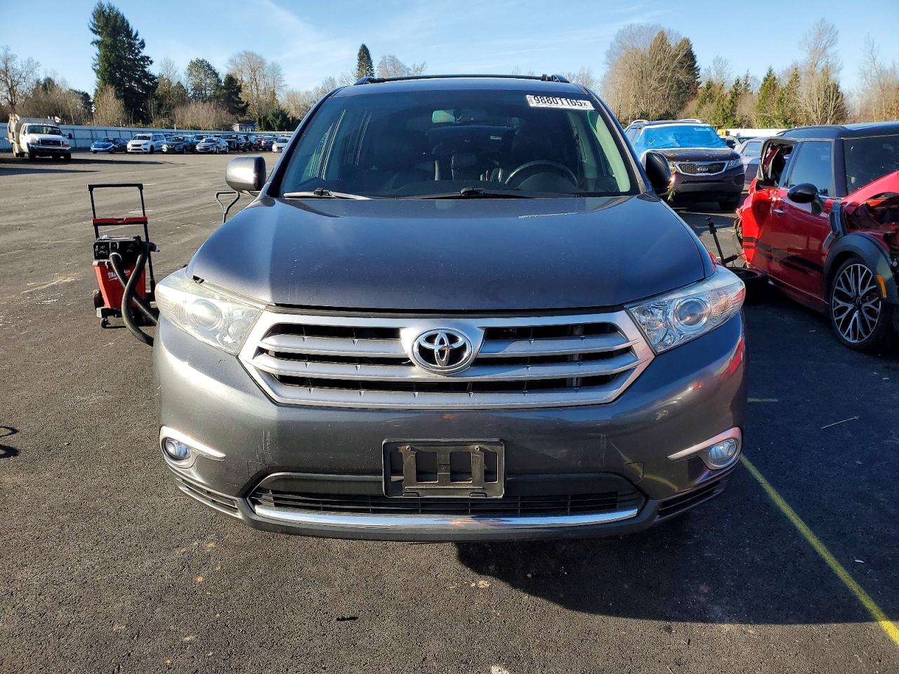 2011 TOYOTA HIGHLANDER LIMITED photo 5