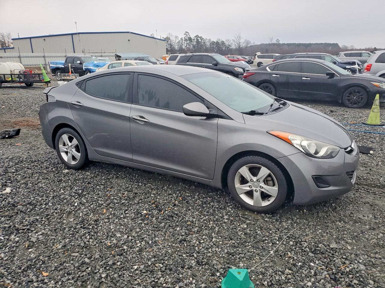2013 HYUNDAI ELANTRA GLS photo 4