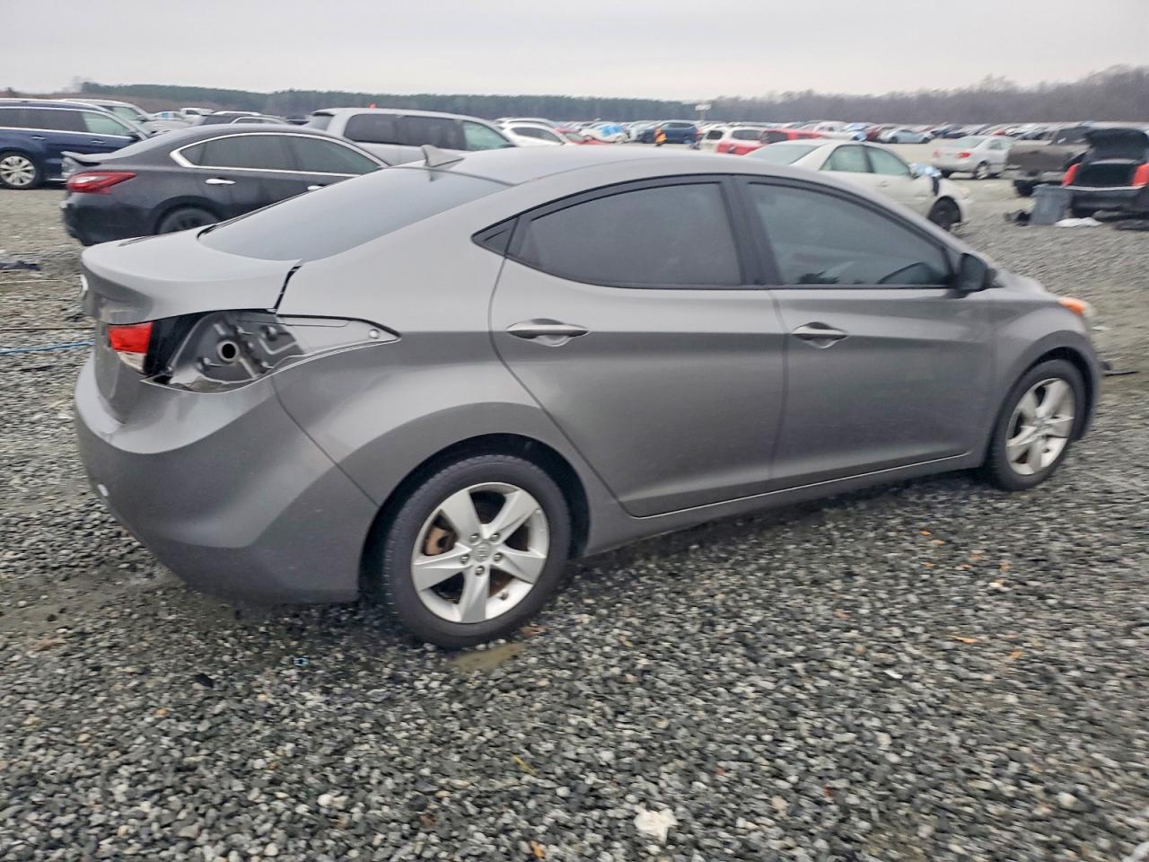 2013 HYUNDAI ELANTRA GLS photo 3