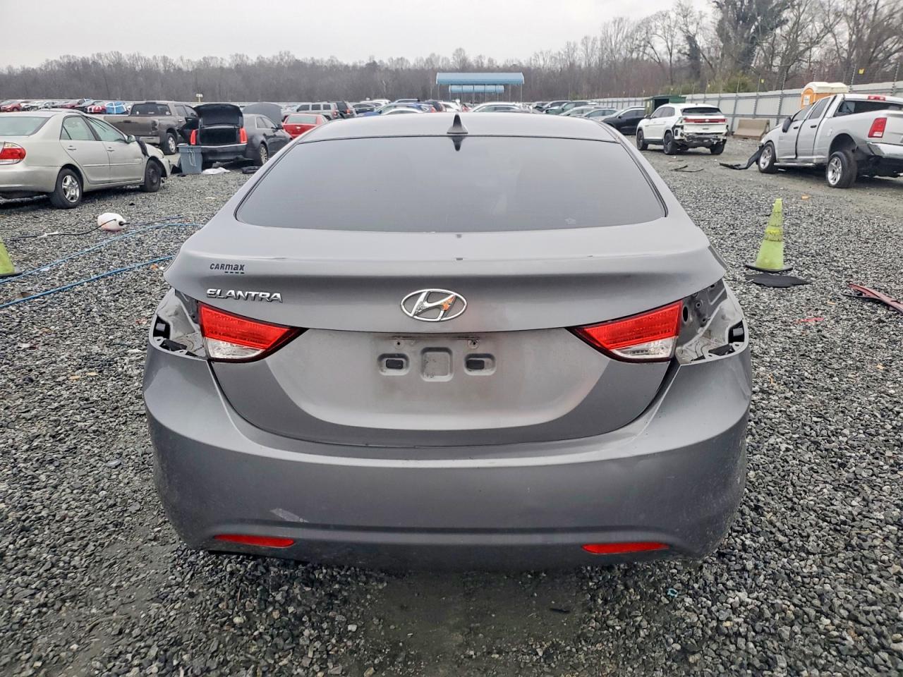 2013 HYUNDAI ELANTRA GLS photo 6