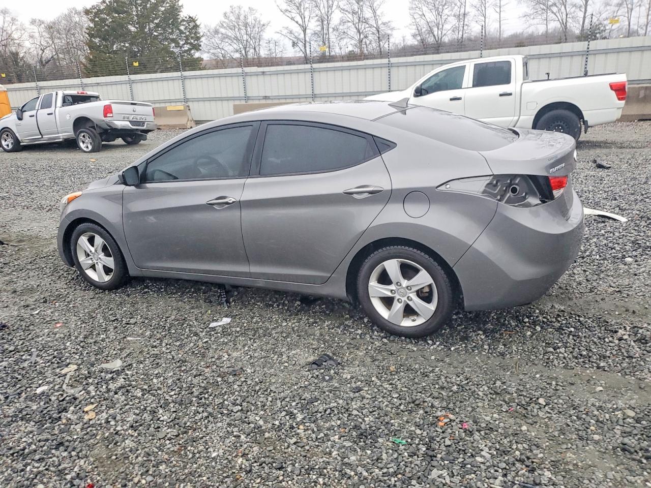 2013 HYUNDAI ELANTRA GLS photo 2