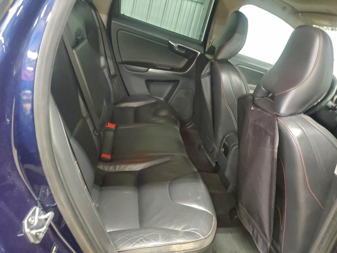 2015 VOLVO XC60 T6 PLATINUM photo 11
