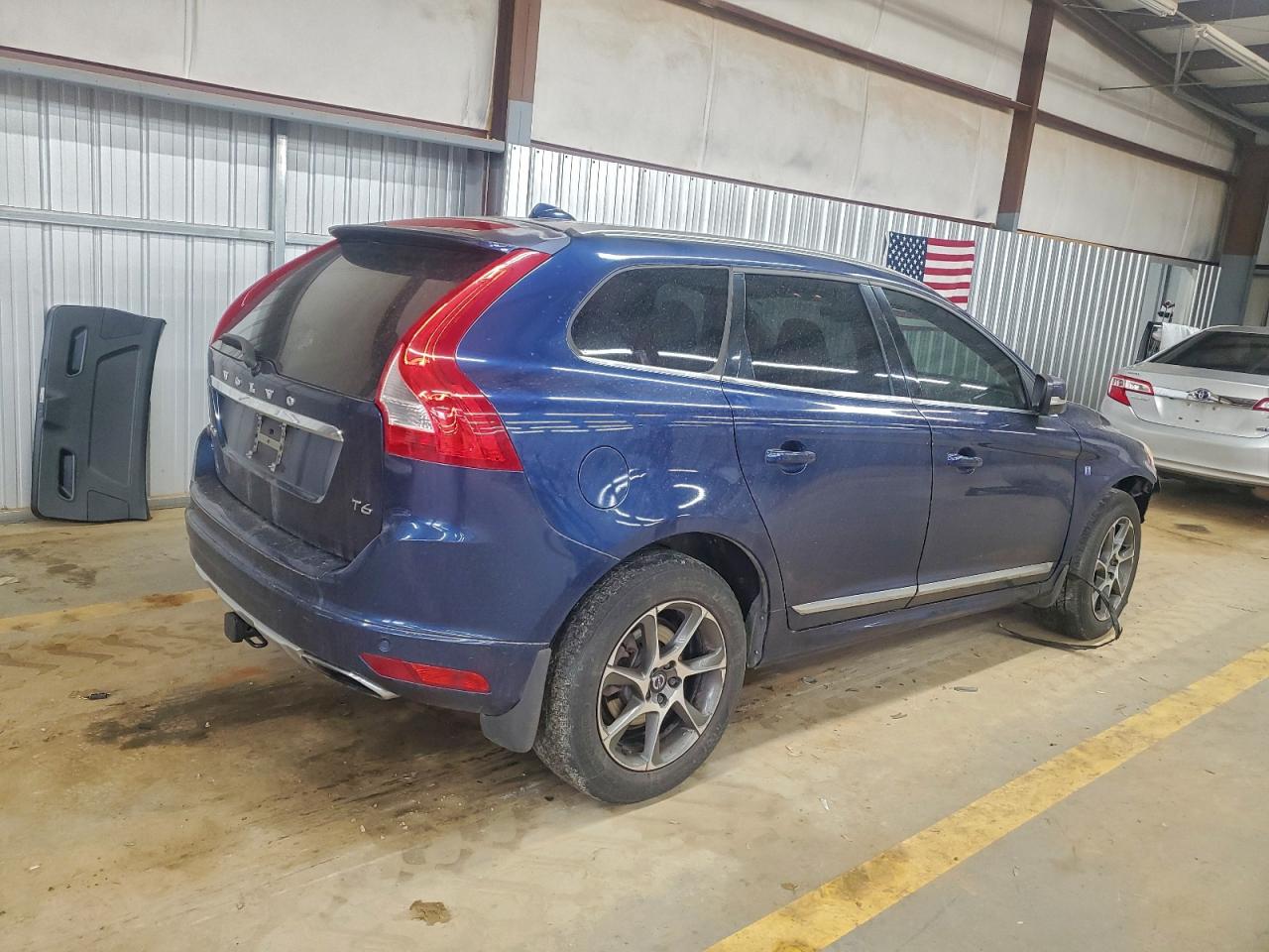 2015 VOLVO XC60 T6 PLATINUM photo 3